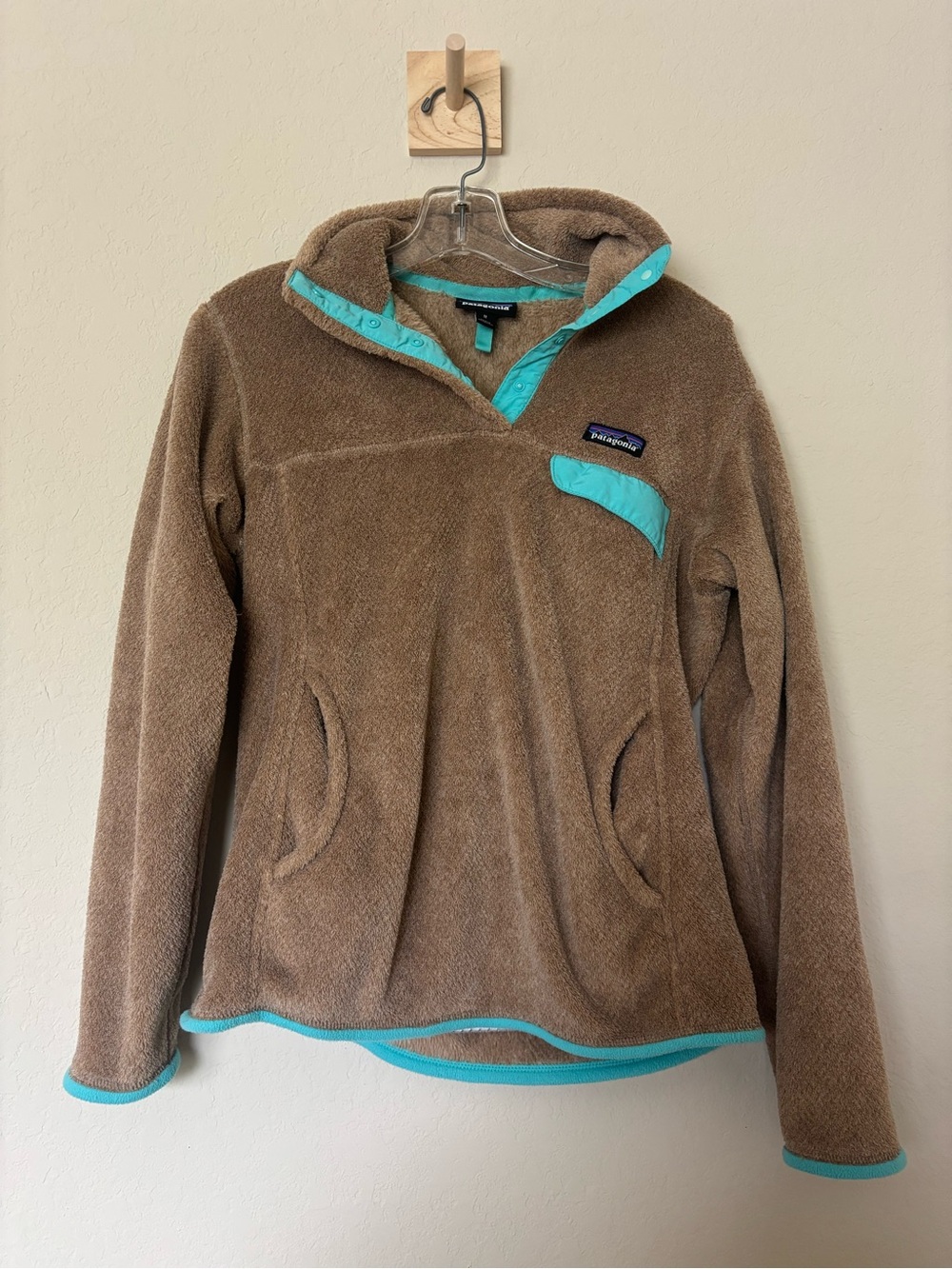 Patagonia Brown Fleece Pullover with Aqua Trim
